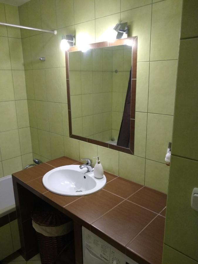 Green Apartment Z Bezplatnym Parkingiem Олщин Екстериор снимка