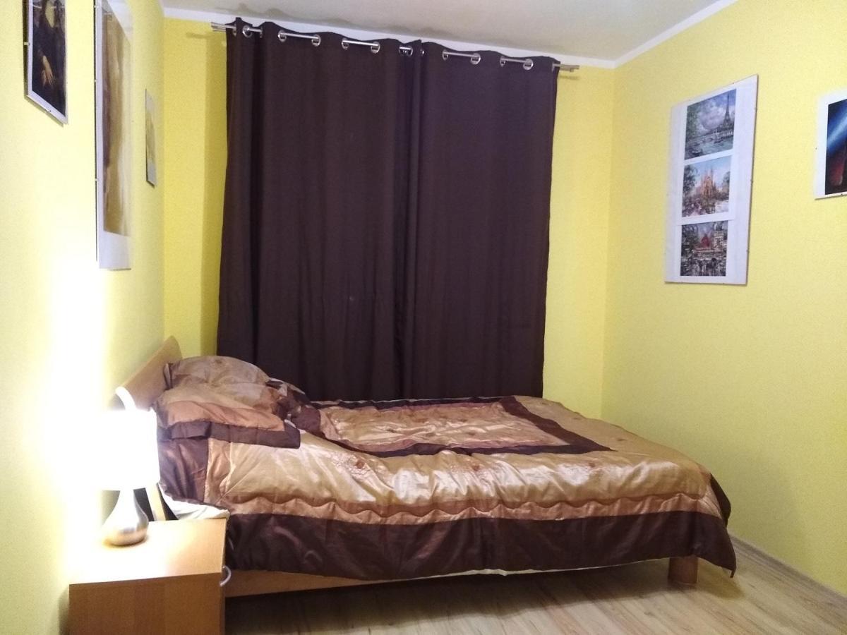 Green Apartment Z Bezplatnym Parkingiem Олщин Екстериор снимка
