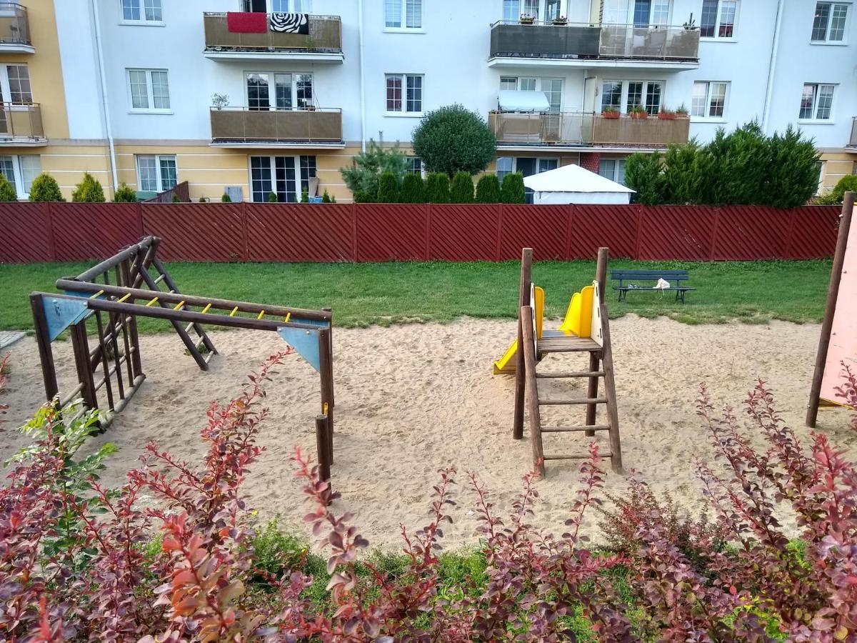 Green Apartment Z Bezplatnym Parkingiem Олщин Екстериор снимка
